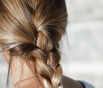 DIY : sérum pour cheveux naturel et Vegan anti-pointes sèches.